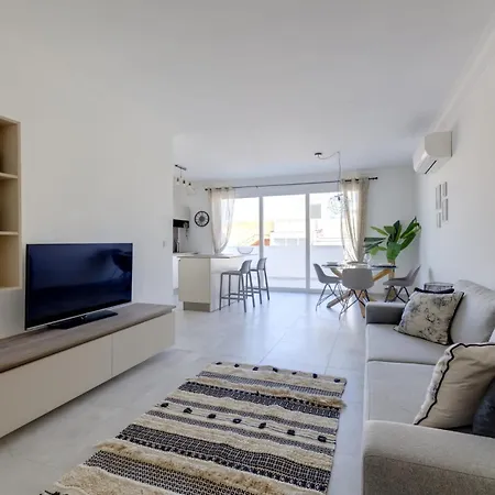 Stunning Penthouse In Your Perfect Getaway *