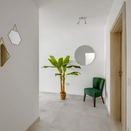 Stunning Penthouse In Your Perfect Getaway * Msida